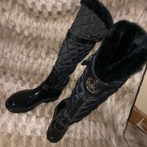 Michael kors snow boots